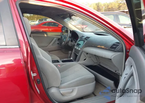 2009 Toyota Camry Le V6 z USA, uszkodzony, nr VIN 4T1BK46K59U091898